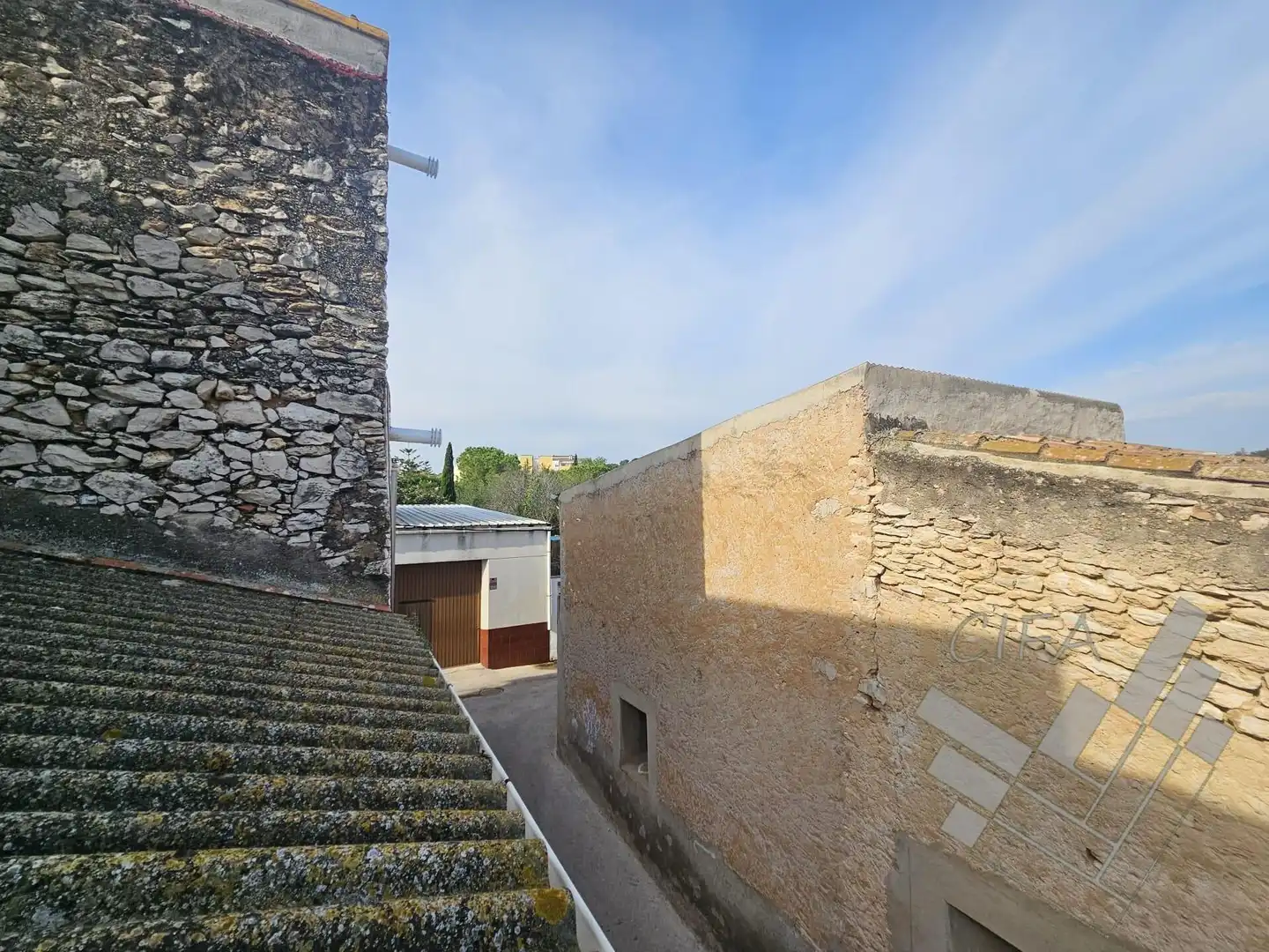 Vista exterior de Finca rústica en venda en Càlig amb Terrassa i Moblat