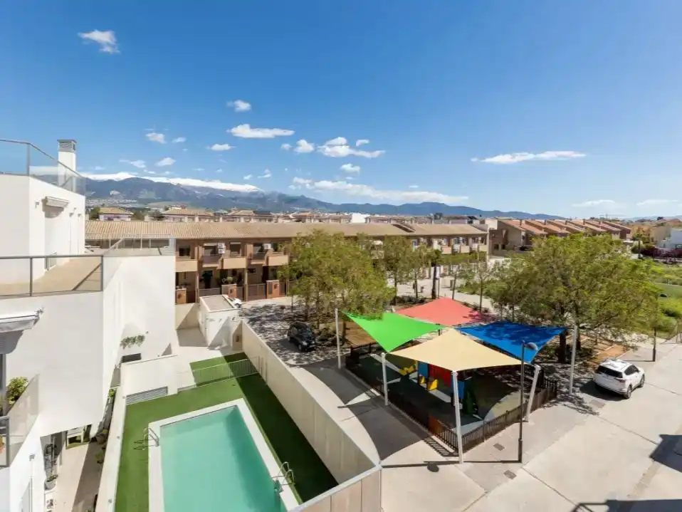 Exterior view of Flat for sale in Armilla  with Air Conditioner and Balcony
