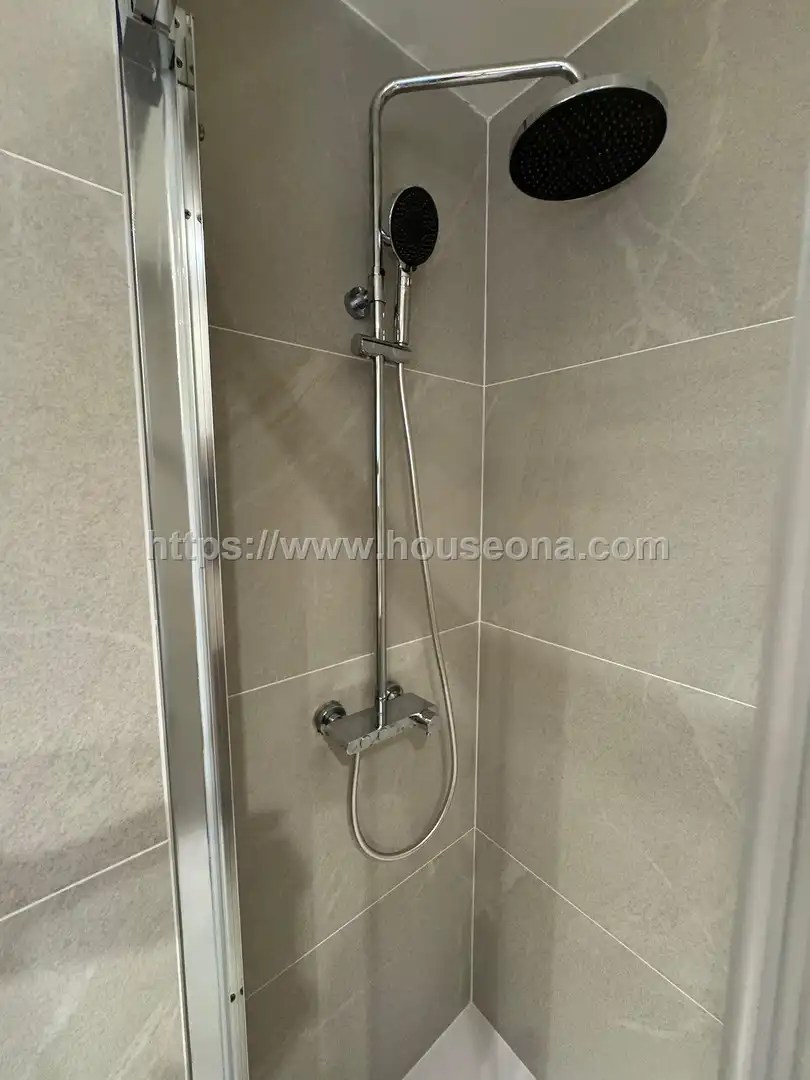 Baño de Piso en venta en Bilbao  con Calefacción, Terraza y Trastero