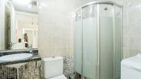 Bathroom of Flat for sale in  Almería Capital  with Air Conditioner, Private garden and Terrace