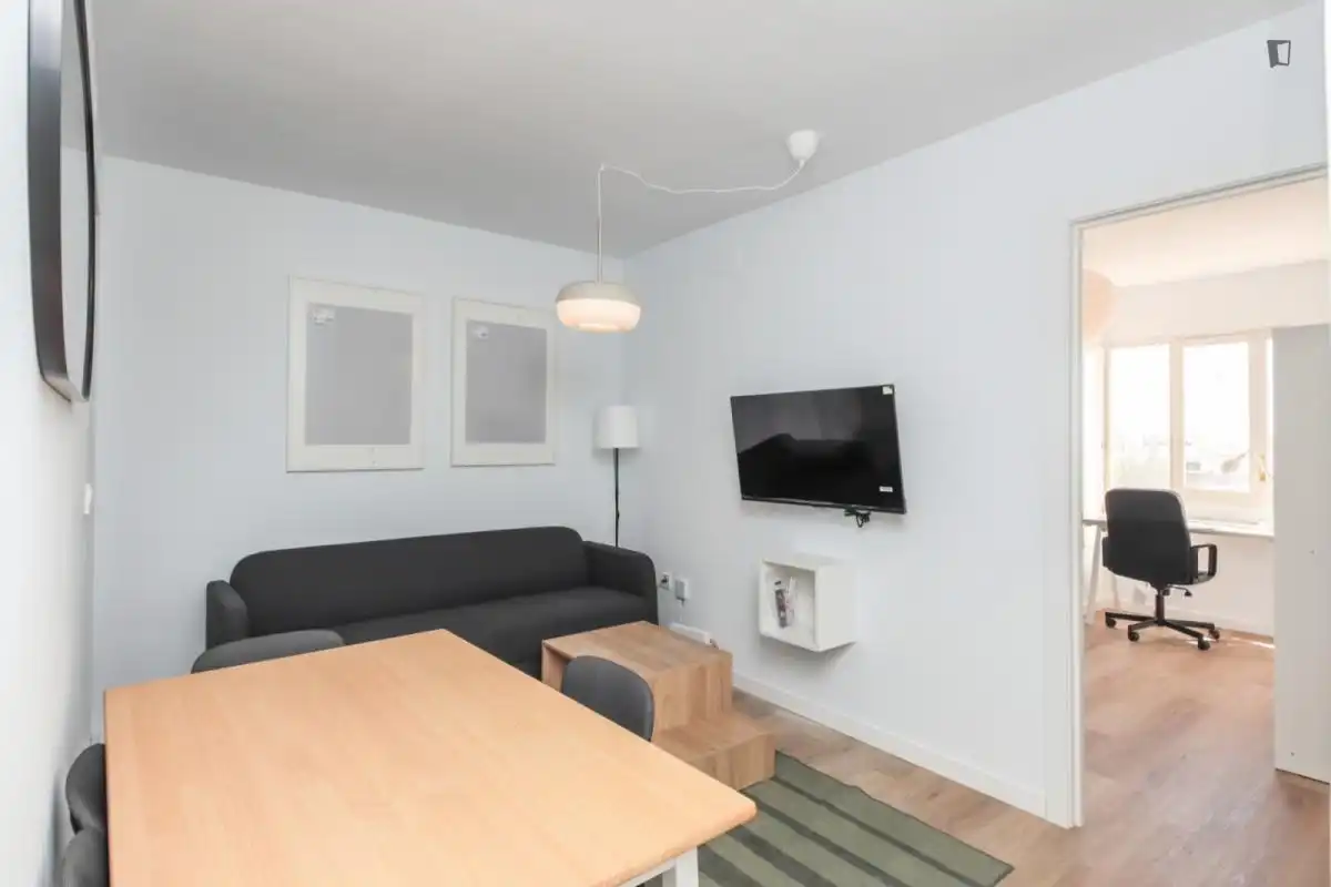 Room in Centre