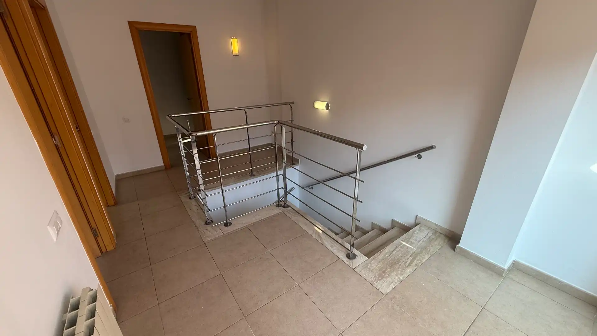 Maisonette zum Verkauf in Vallirana mit Heizung, Parkett und Terrasse