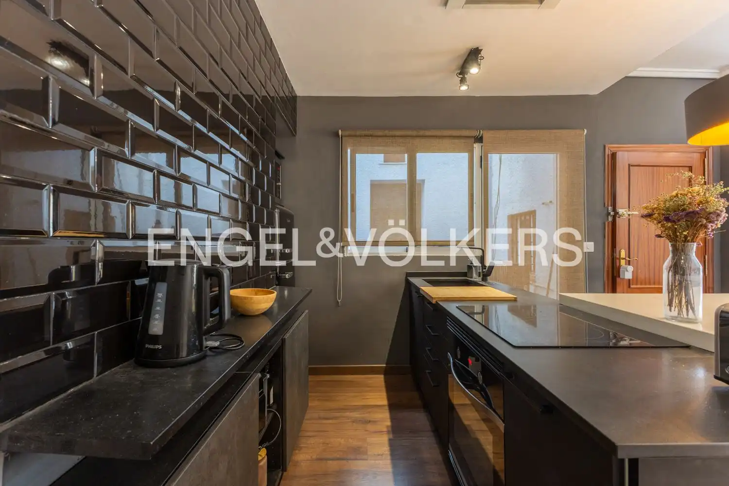 Kitchen of Flat for rent in Ciutat Vella 