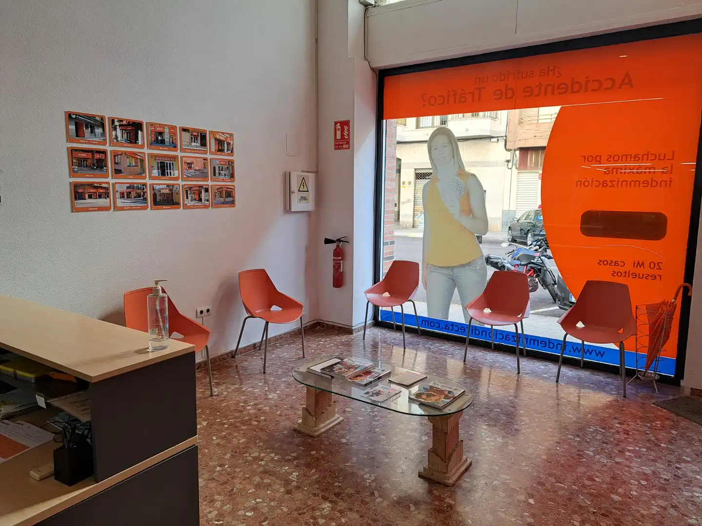 Local commercial à vendre à Carrer Ciutat de Laval 13, imagen 3