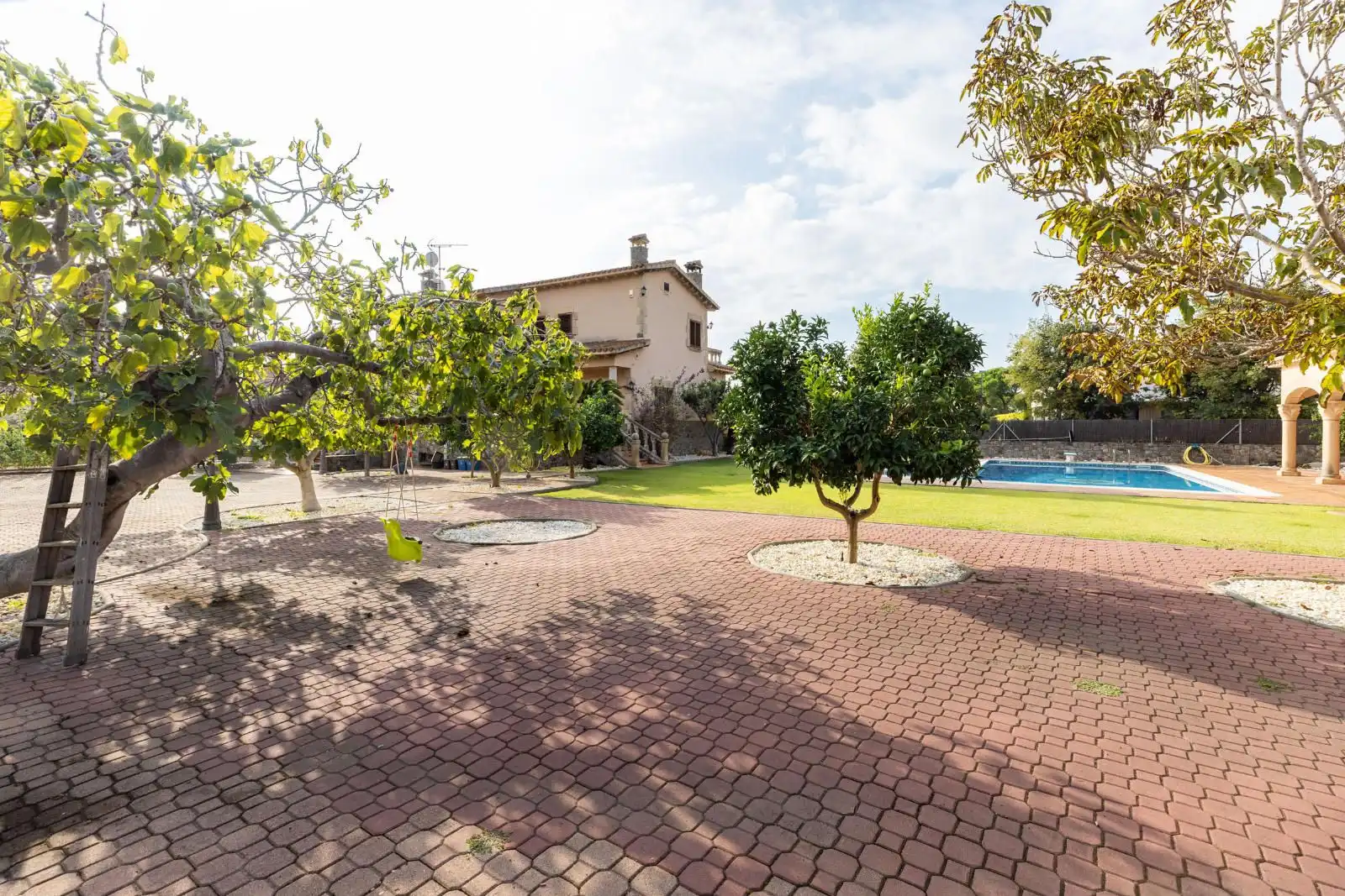 Jardí de Casa o xalet en venda en Mataró amb Terrassa i Piscina