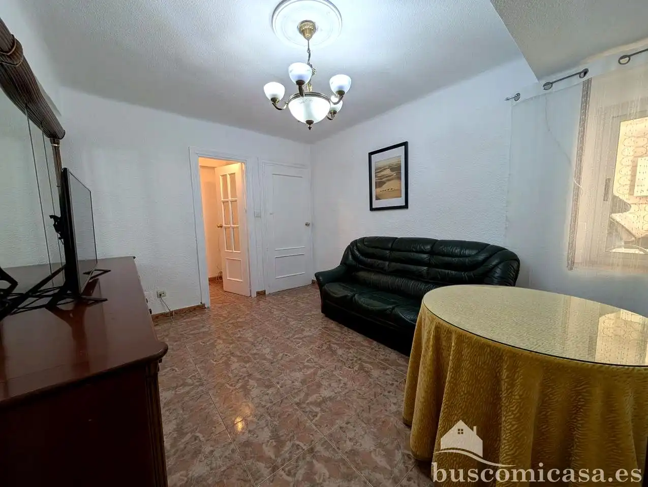 Sala d'estar de Pis en venda en Linares amb Aire condicionat, Moblat i Balcó