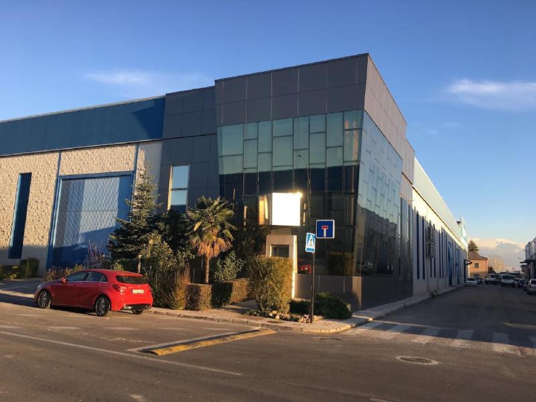 Nau industrial en venda a Maracena