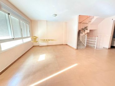 Maisonette mit Balkon zum Verkauf in Lorca Ciudad