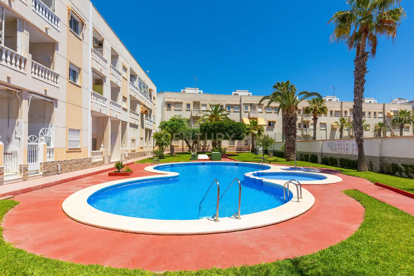 Piscina de Apartament en venda en Torrevieja