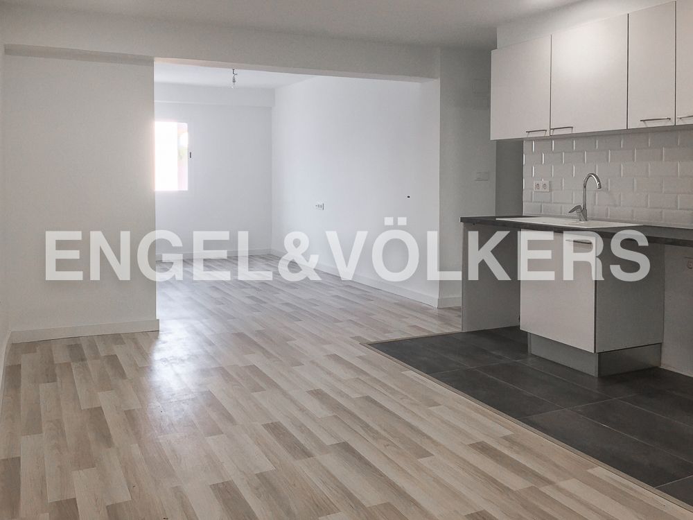 Cuina de Apartament de lloguer en  Valencia Capital amb Calefacció