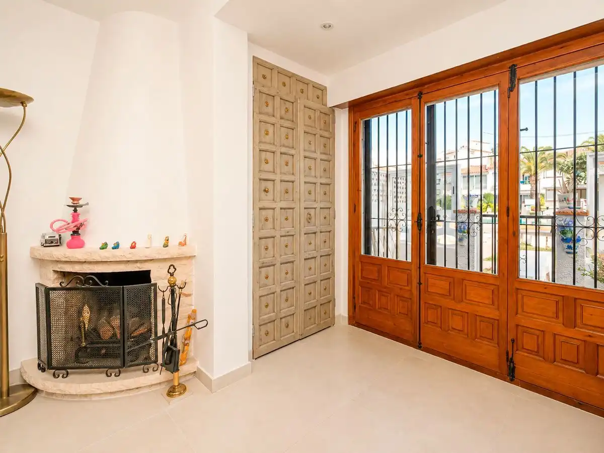 Casa adosada en venta en L'Alfàs del Pi con Aire acondicionado, Calefacción y Jardín privado