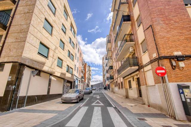 Piso en Venta en Salesas