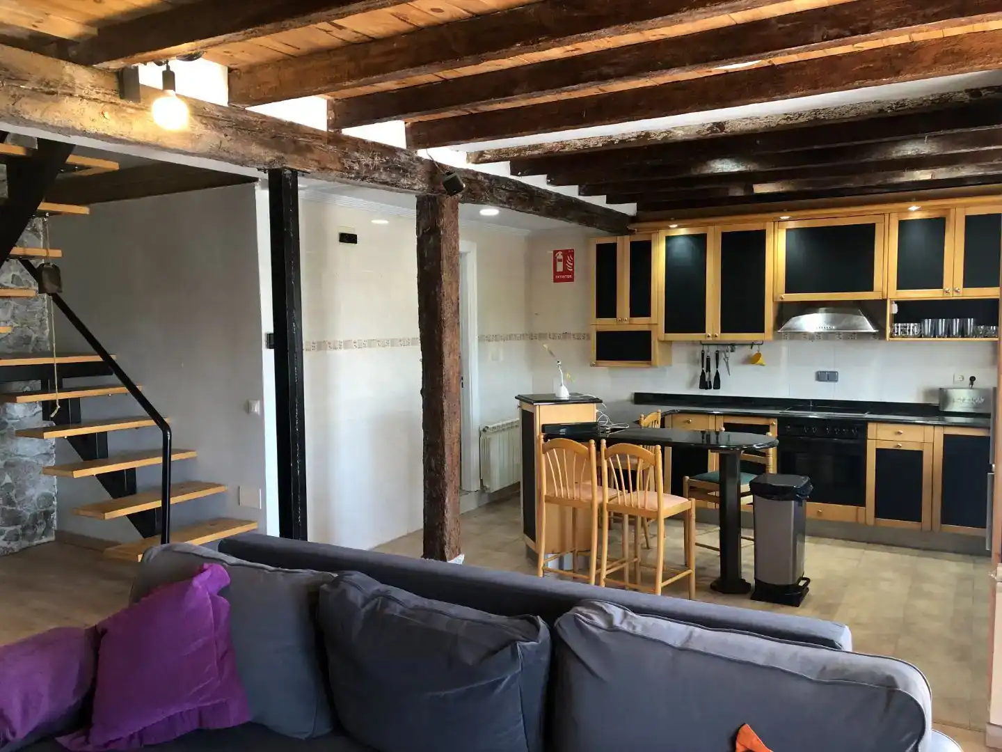 Küche von Einfamilien-Reihenhaus zur Miete in Santa Cruz de Bezana