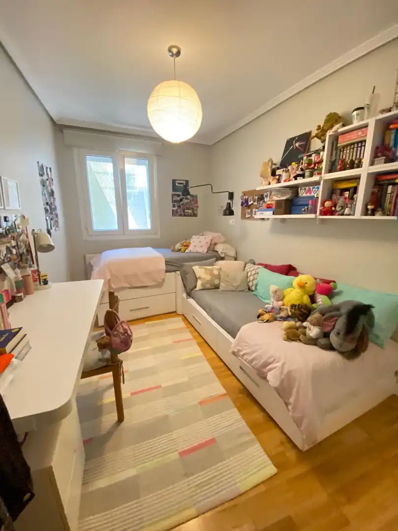 Schlafzimmer von Maisonette zum Verkauf in Donostia - San Sebastián  mit Heizung, Privatgarten und Terrasse