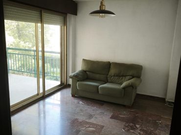 Piso con balcón en venta en Hospital