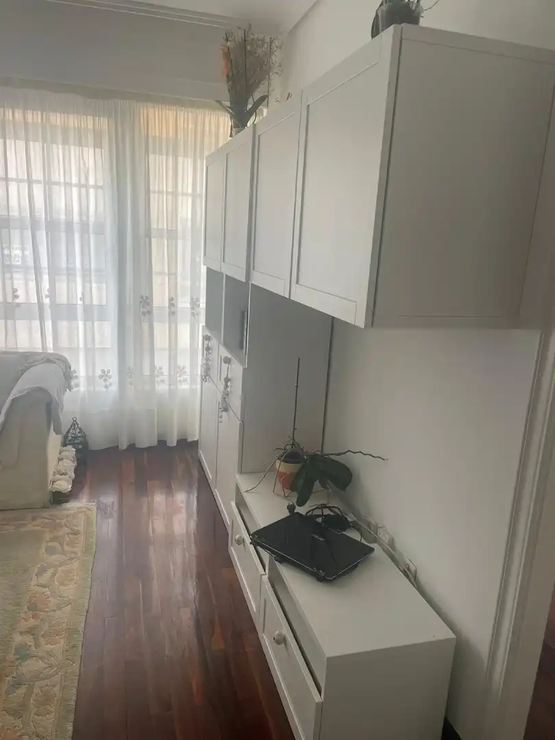 Schlafzimmer von Wohnung zur Miete in Ferrol mit Möbliert, Ofen und Waschmaschine