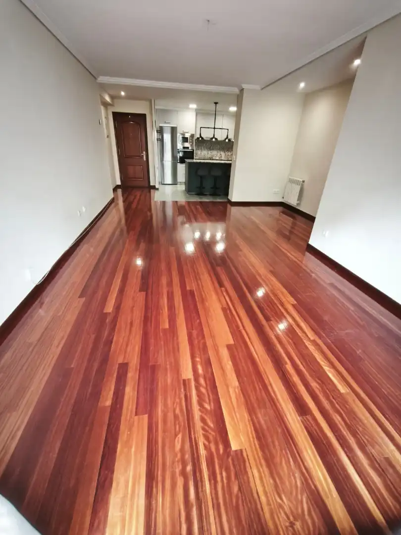 Piso de alquiler en Vigo  con Calefacción, Parquet y Horno