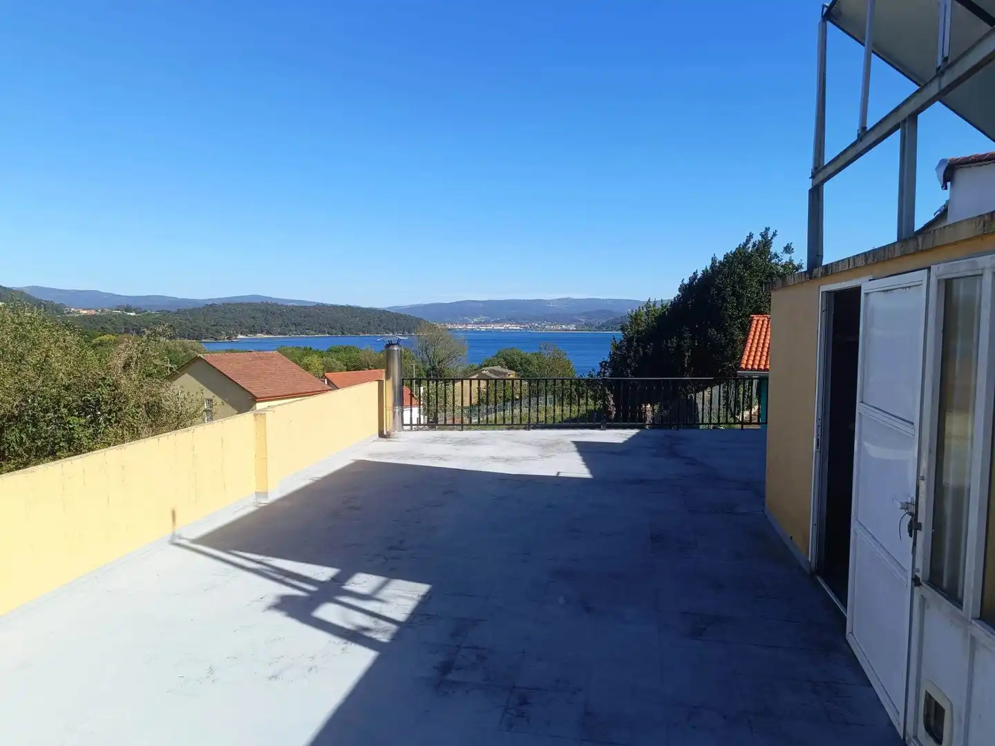 Terraza de Casa o chalet en venta en Outes con Calefacción, Jardín privado y Terraza