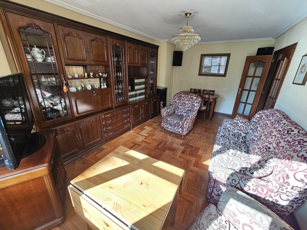 Sala d'estar de Pis en venda en Avilés