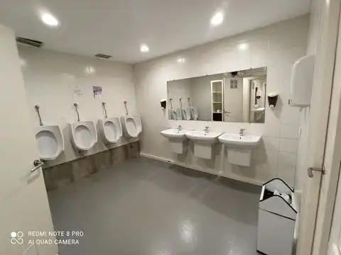 Bathroom of Office for rent in Pinar - Anaka - Belaskoenea