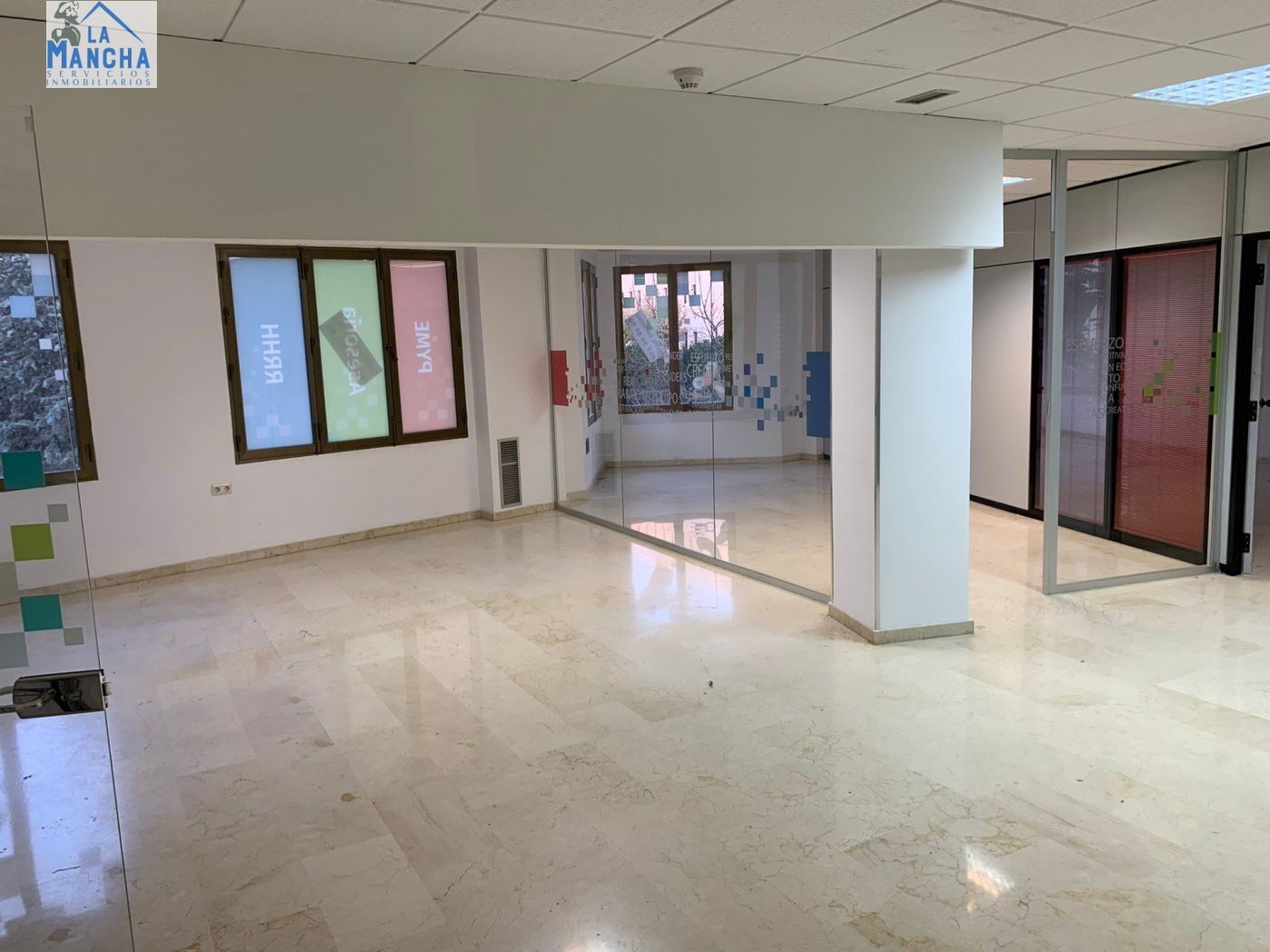 Premises to rent in Plaza altozano, Centro