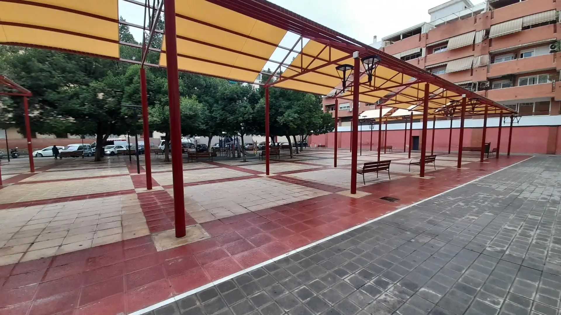 Baixos amb jardí en venda a LUIS BRAILLE, imagen 29