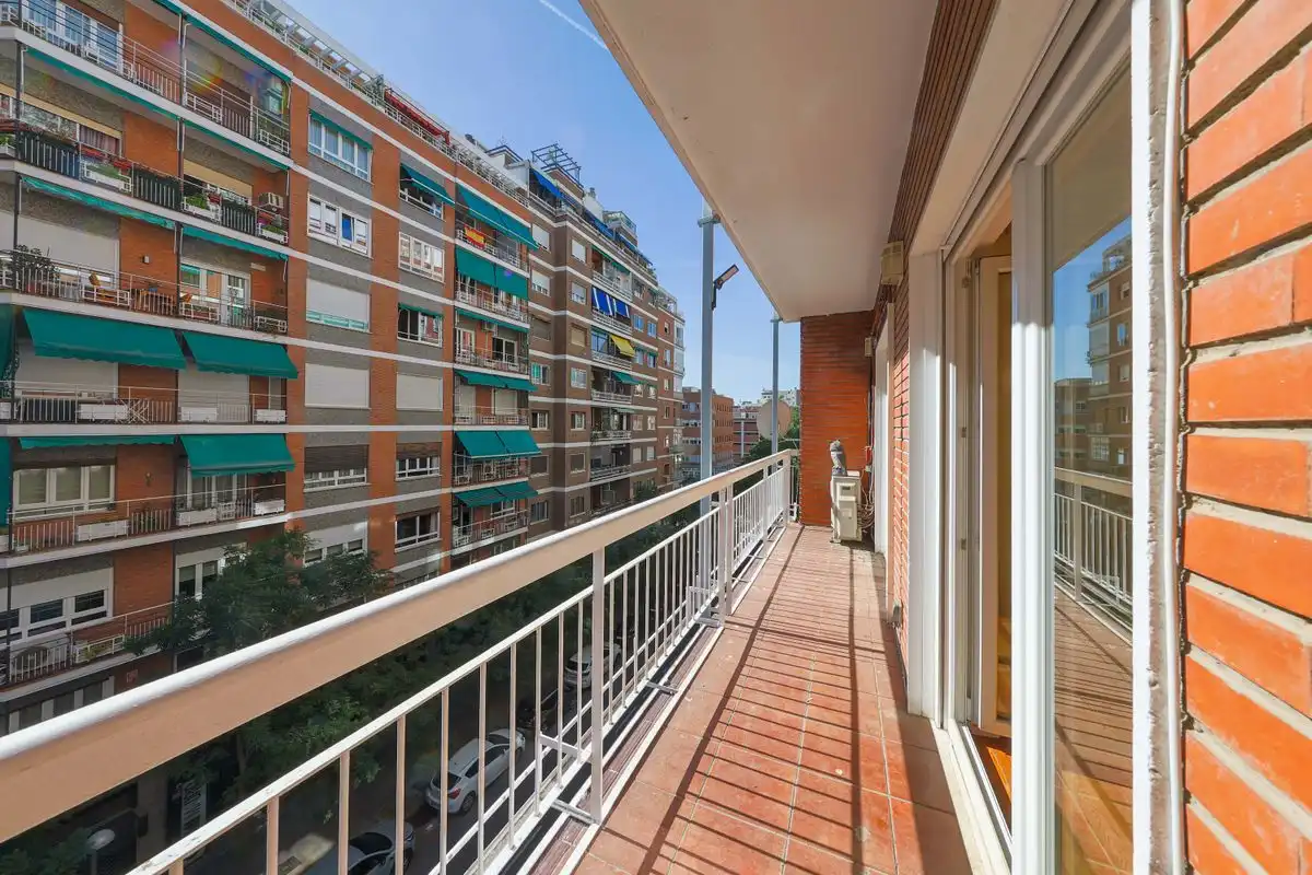 Appartement avec terrasse à vendre à Calle de Guzmán el Bueno, imagen 7