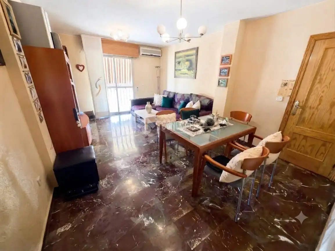 Appartamento con terrazza in vendita a Avda. De los Ogíjares, imagen 2