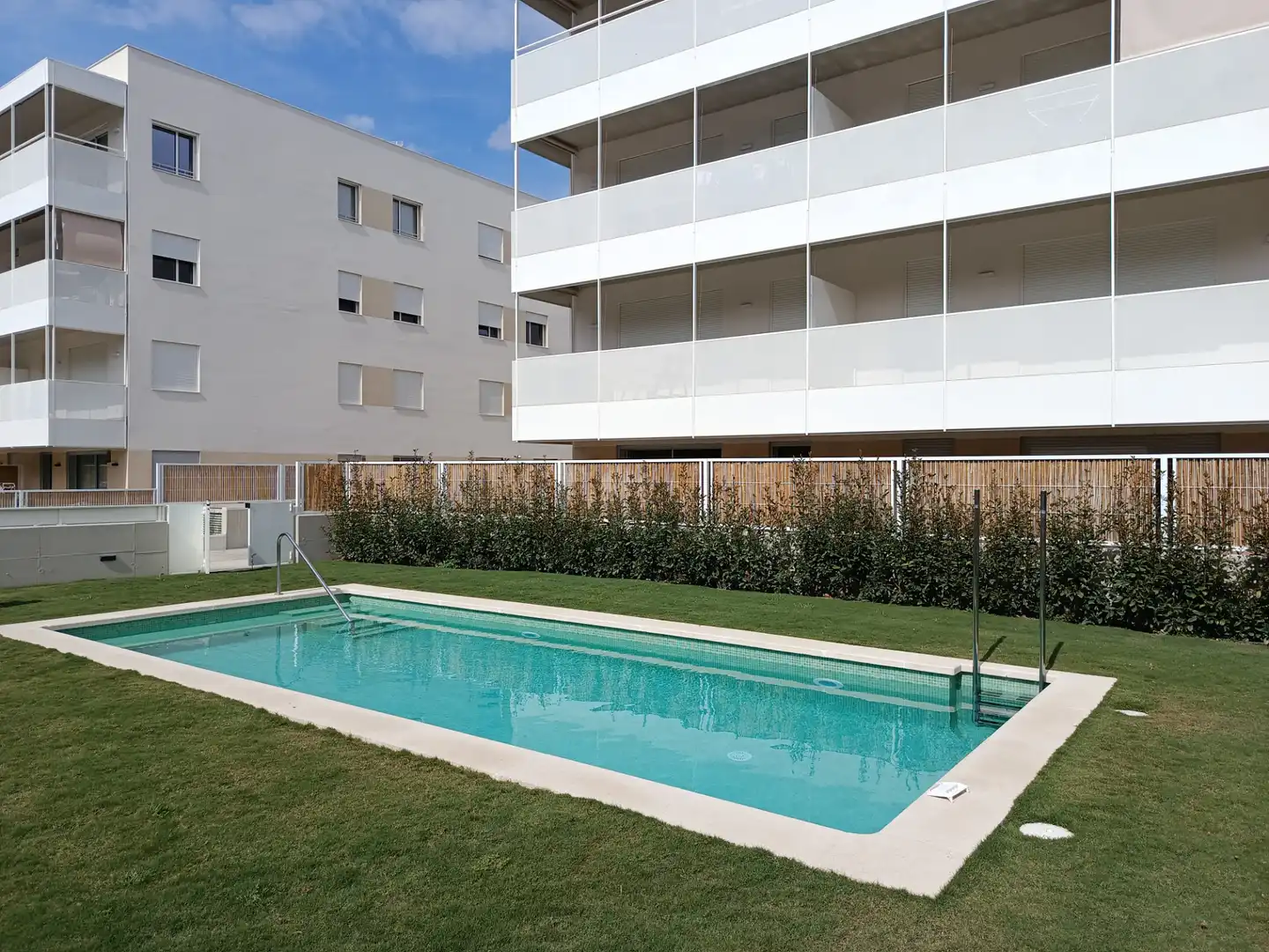 Erdgeschosswohnung mit Pool zum Verkauf in Carrer de Roberto Bolaño Ávalos