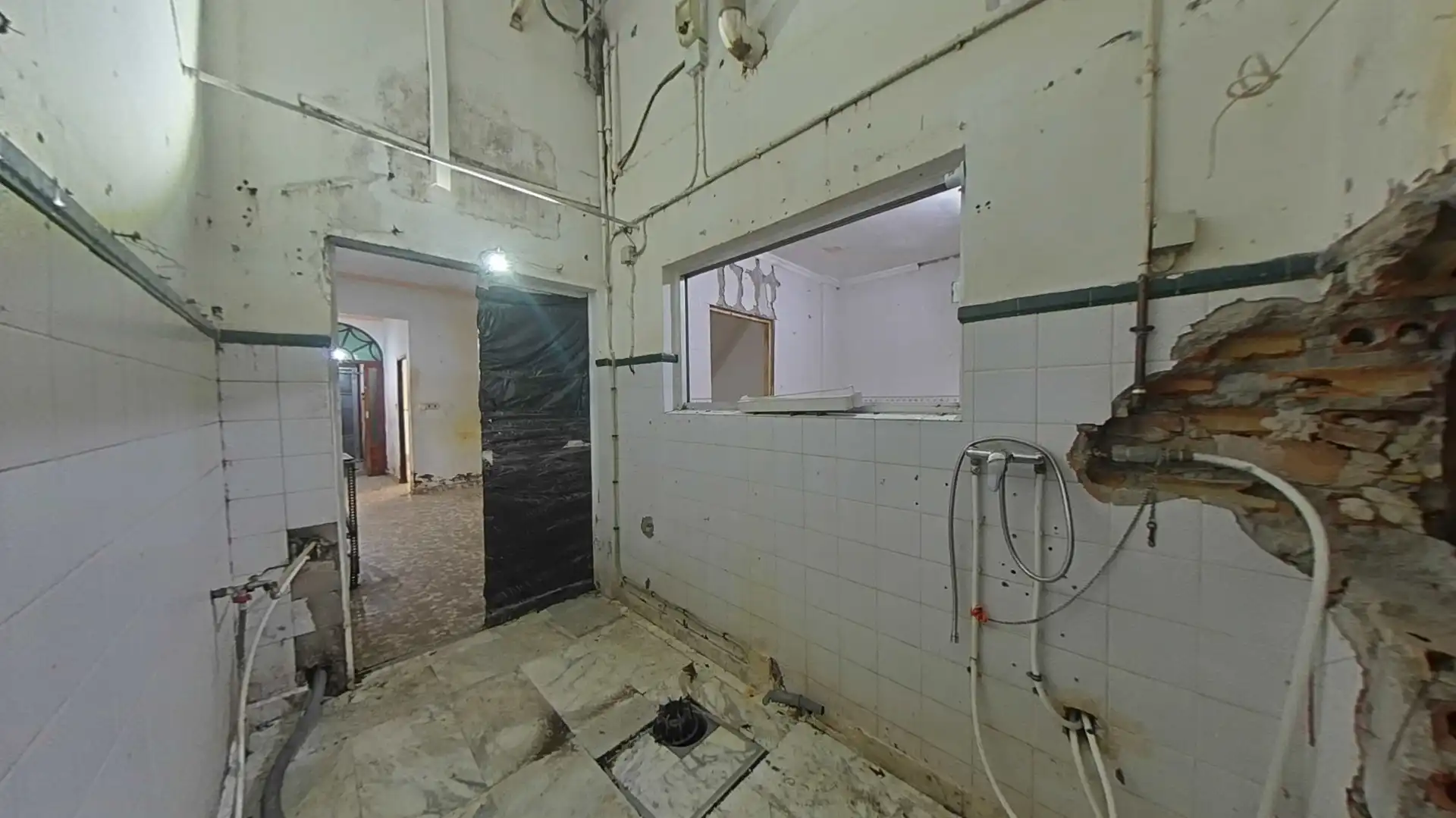 Kitchen of Houses for sale in Sevilla  with Terrace