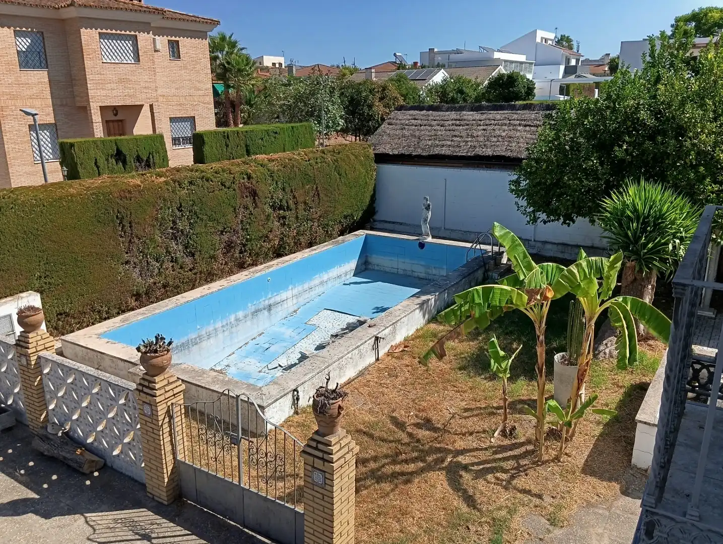 Piscina de Casa o chalet en venta en Cerro - Amate