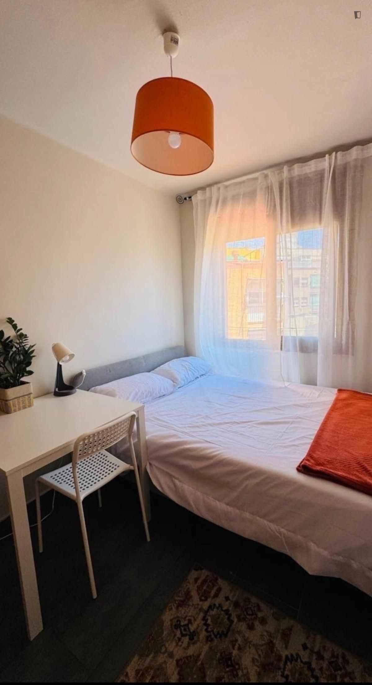 Bedroom of Apartment to share in Badalona  with Air Conditioner, Furnished and Oven