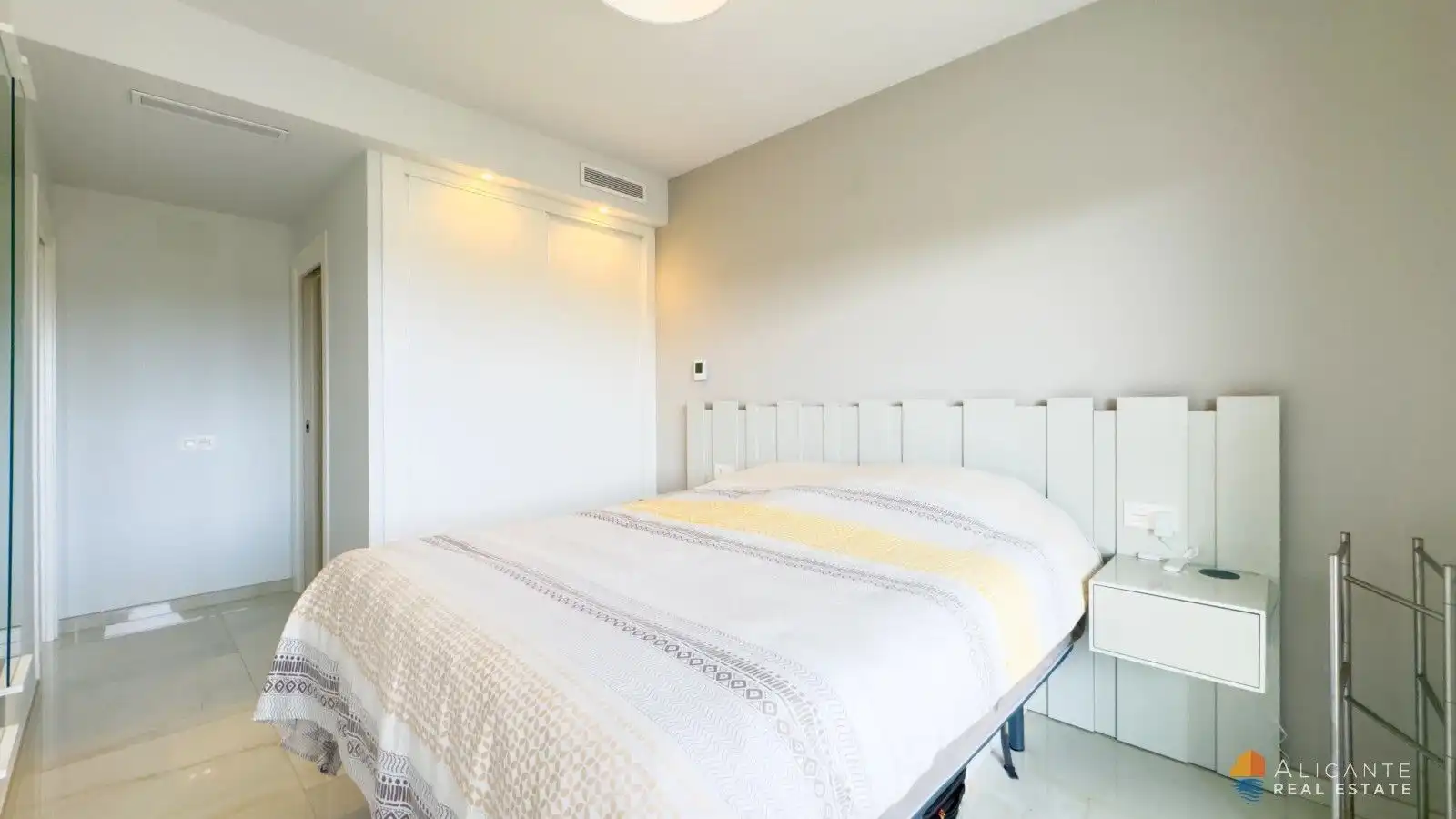Apartament amb piscina en venda a Orihuela Costa, imagen 25