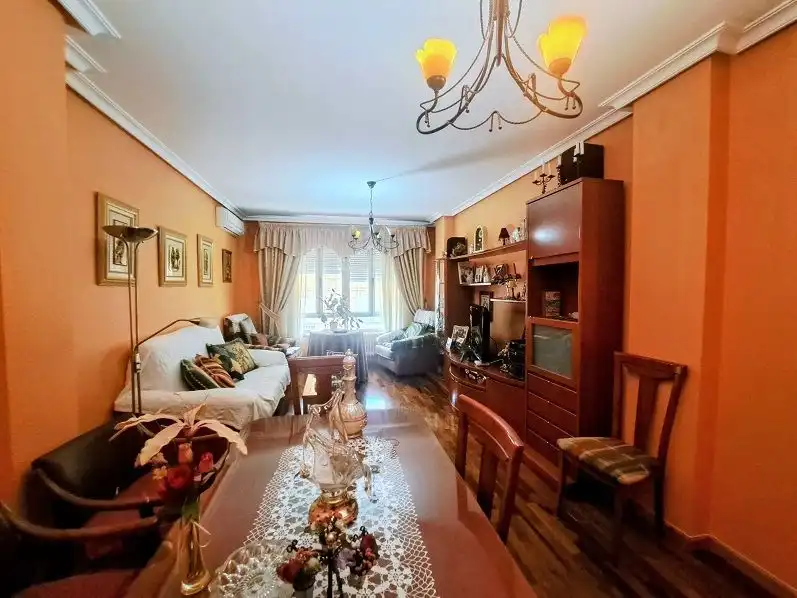 Flat with lift for sale in Valdepeñas, imagen 2