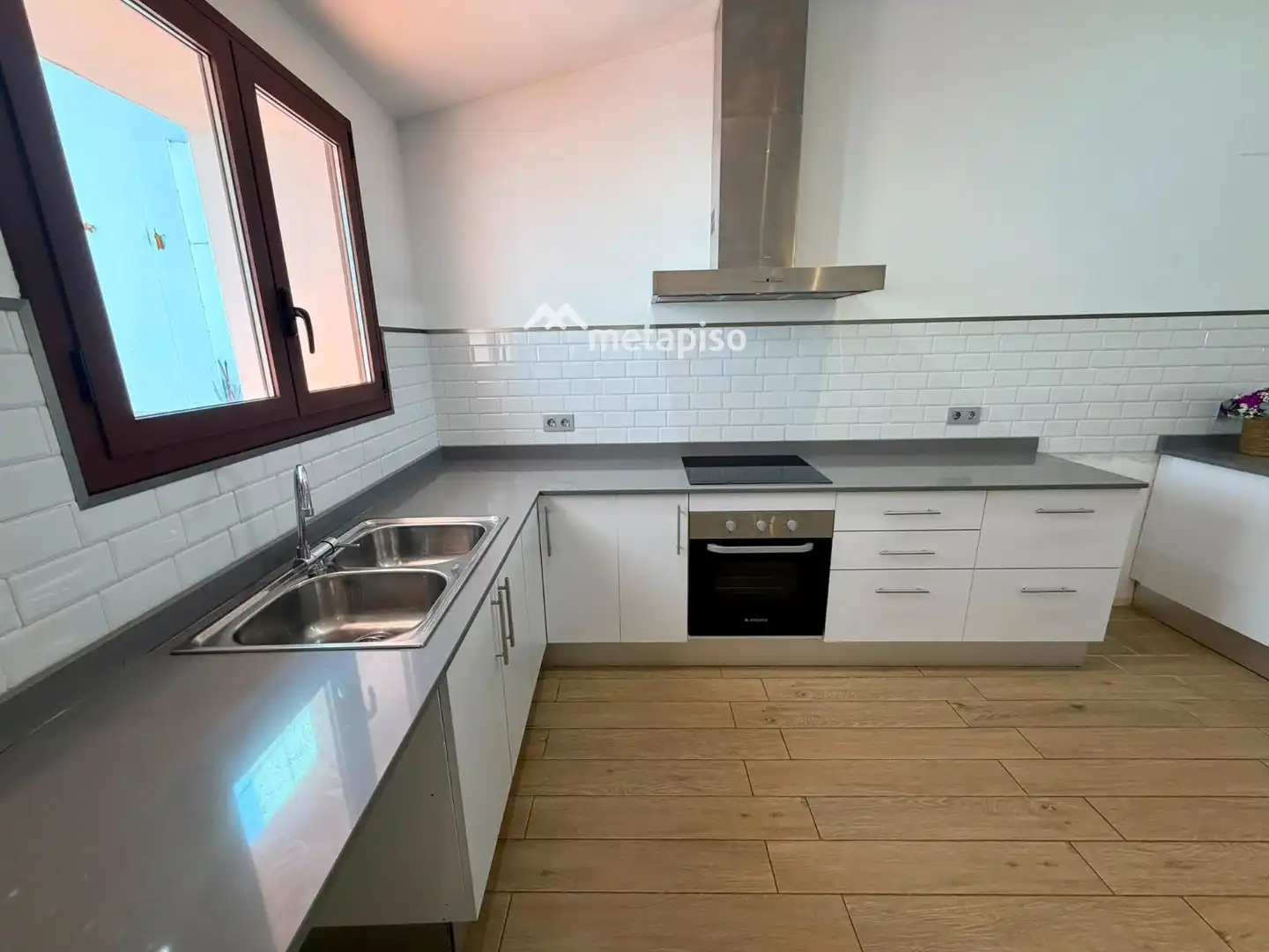Kitchen of Flat for sale in El Vendrell  with Air Conditioner, Heating and Terrace