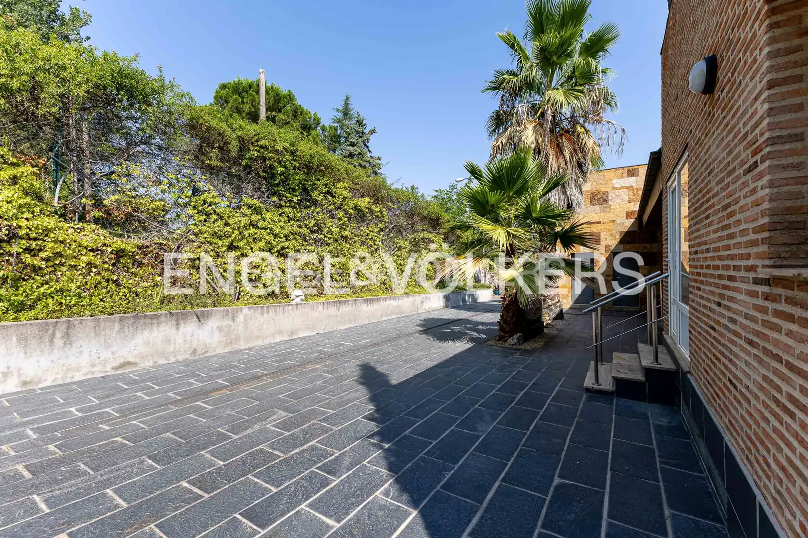 Terrace of Houses for sale in Majadahonda  with Air Conditioner, Heating and Private garden