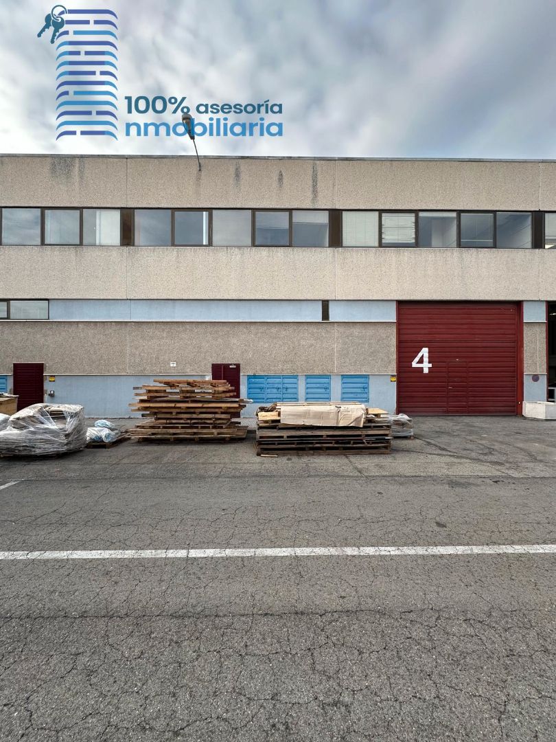 Vista exterior de Nau industrial de lloguer en Alcobendas