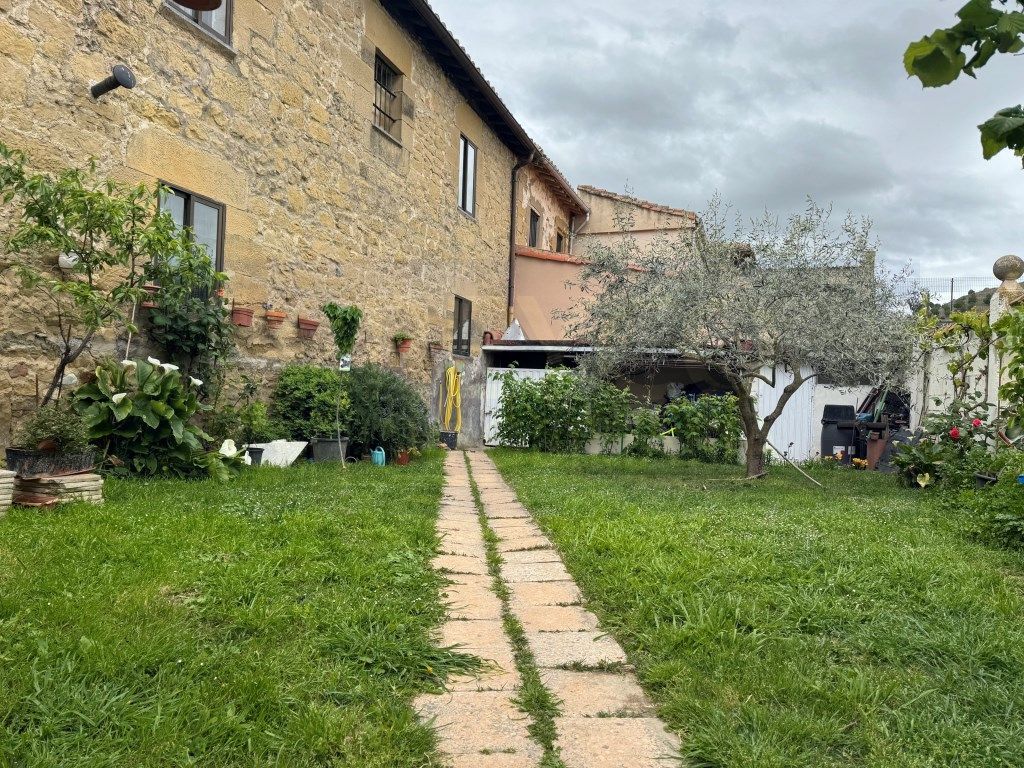 Jardí de Casa o xalet en venda en Baños de Rioja