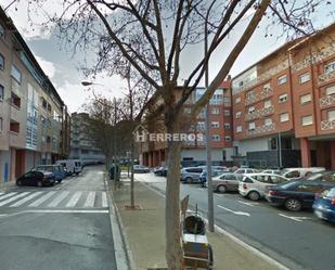 Vista exterior de Garatge en venda en  Logroño