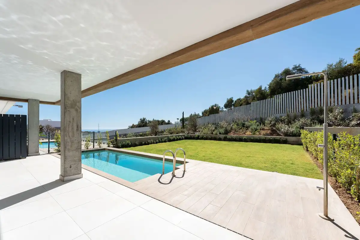 Piso con ascensor en venta en Río Real - Los Monteros, imagen 2