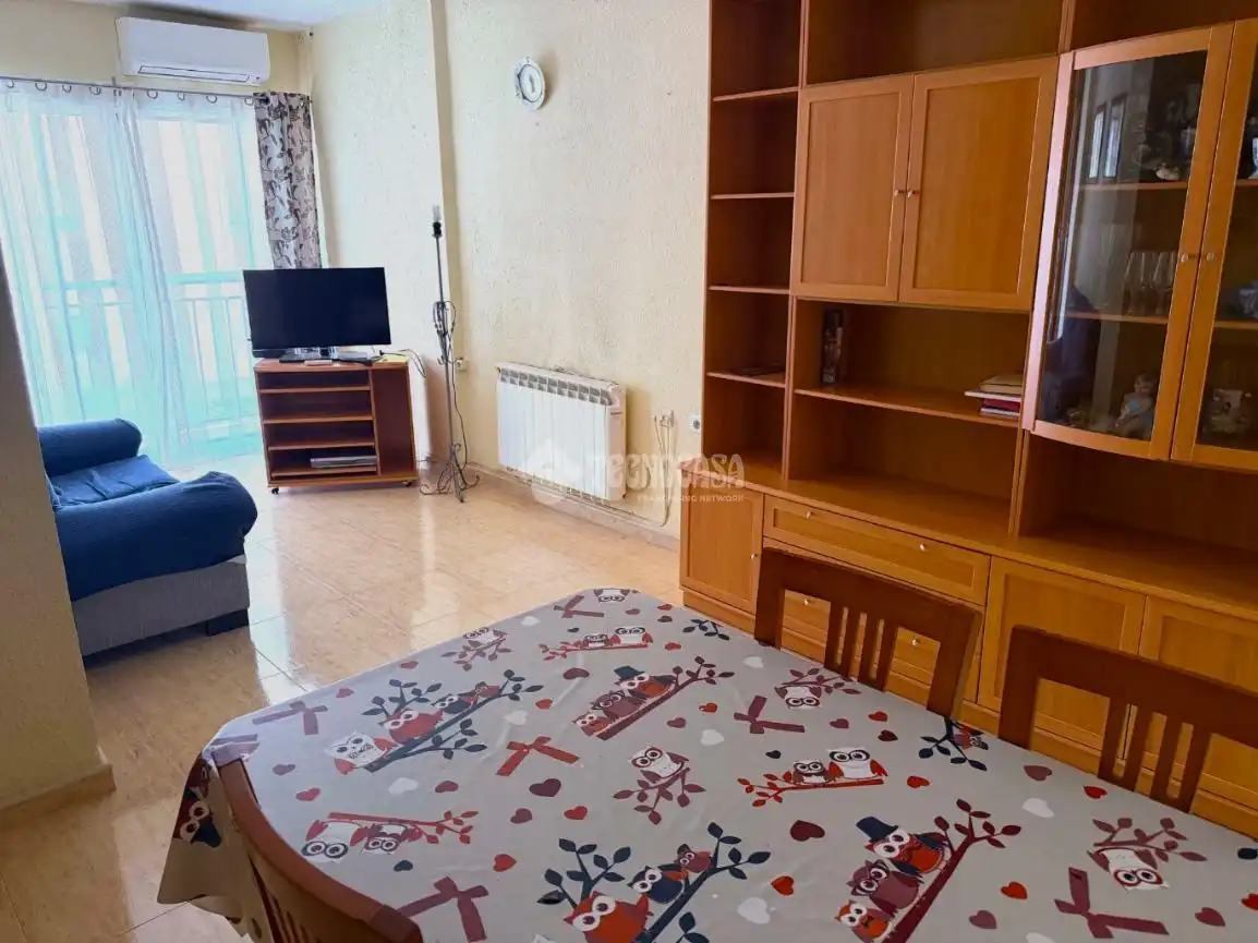 Sala d'estar de Pis en venda en Valencia amb Aire condicionat i Balcó