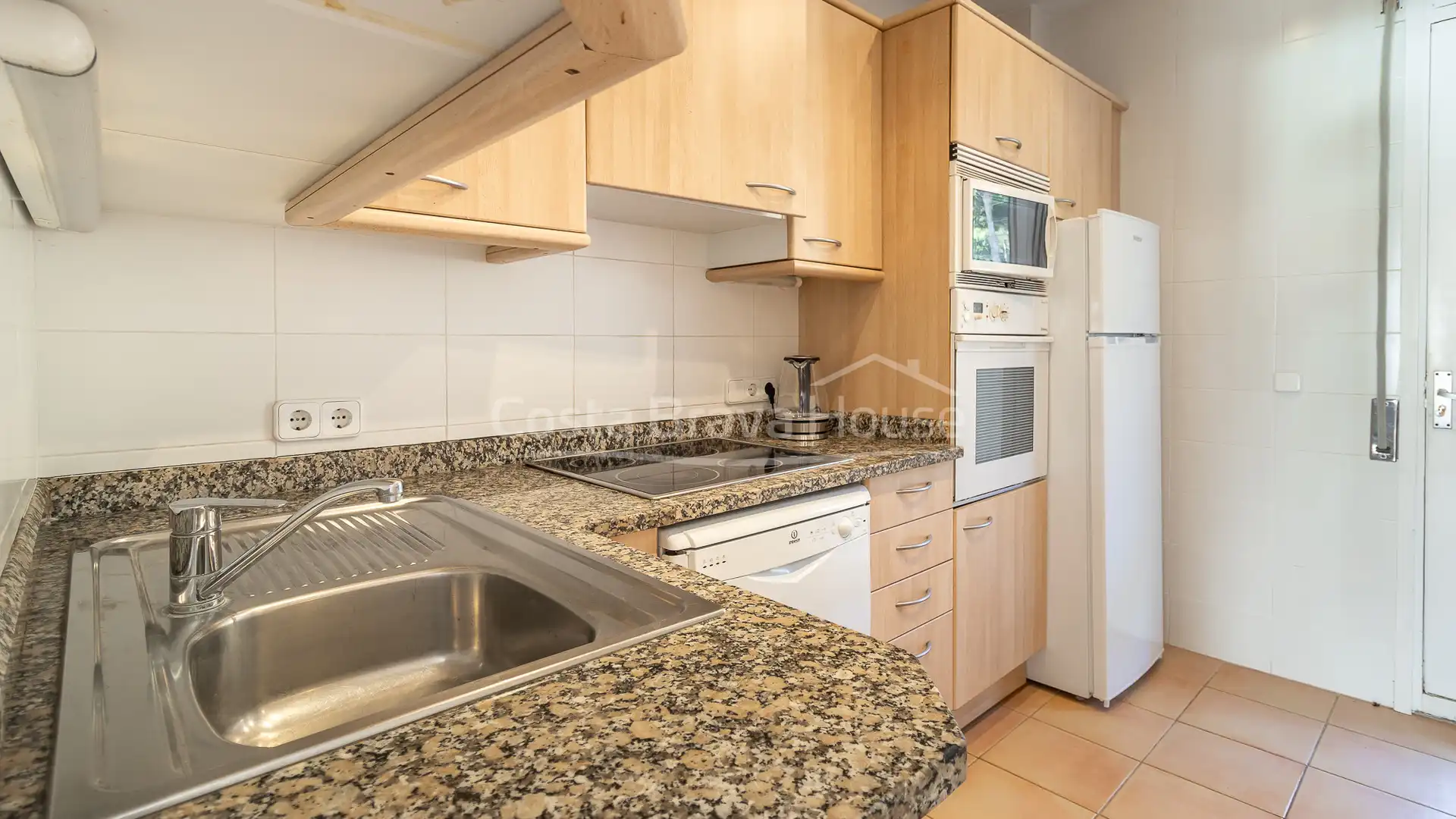 Cocina de Apartamento en venta en Begur con Calefacción, Terraza y Trastero