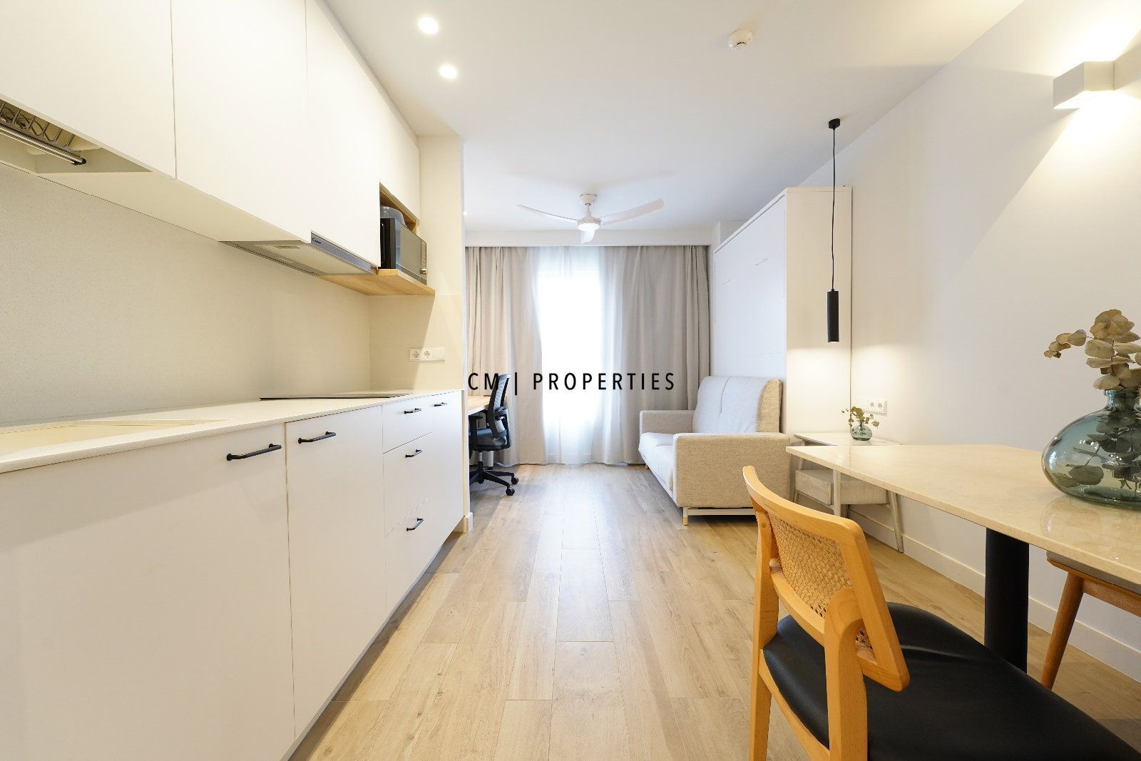 Dormitori de Pis de lloguer en  Valencia Capital amb Aire condicionat, Calefacció i Moblat