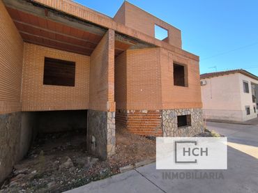 Casa con balcón en venta en Calle Alberto Sánchez 10