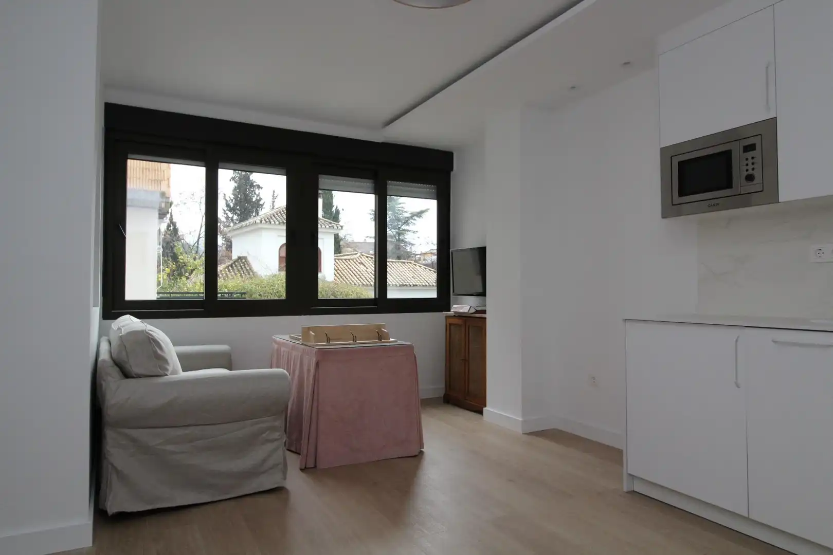 Studio with pool to rent in ESCORIAZA, imagen 2