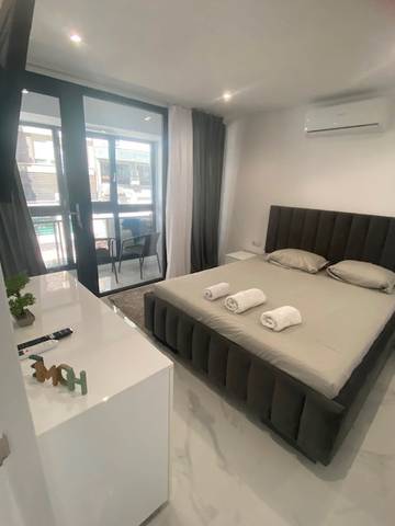 Piso en Venta en Calle Orense en Ensanche - Diputación