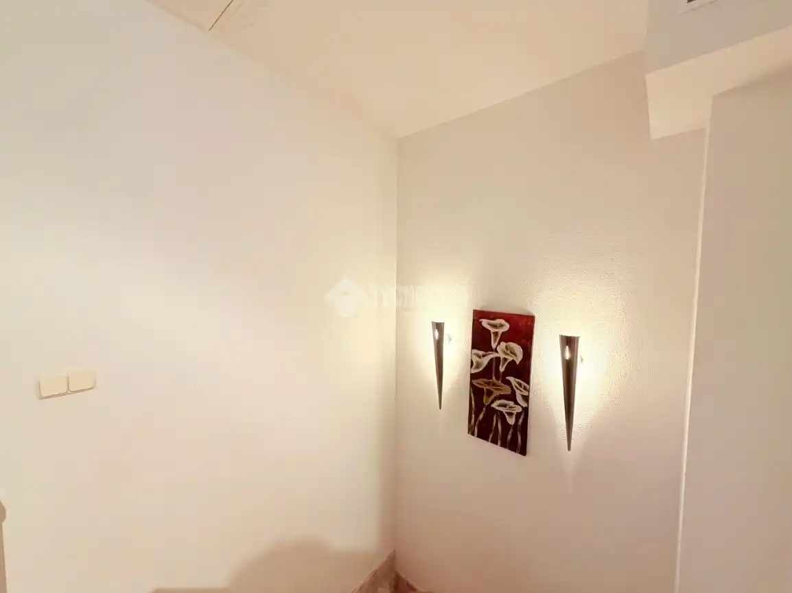 Casa adosada en venta en Hontanares de Eresma con Calefacción