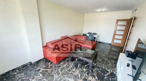 Foto 3 de Piso en venta en Calle Requena, Sants Patrons, Alzira