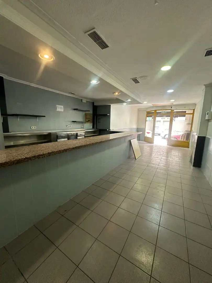 Local de alquiler en Elche / Elx