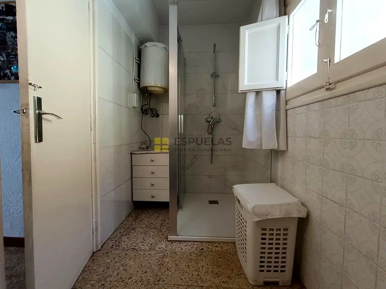 Bathroom of Houses for sale in Quel  with Private garden, Terrace and Furnished